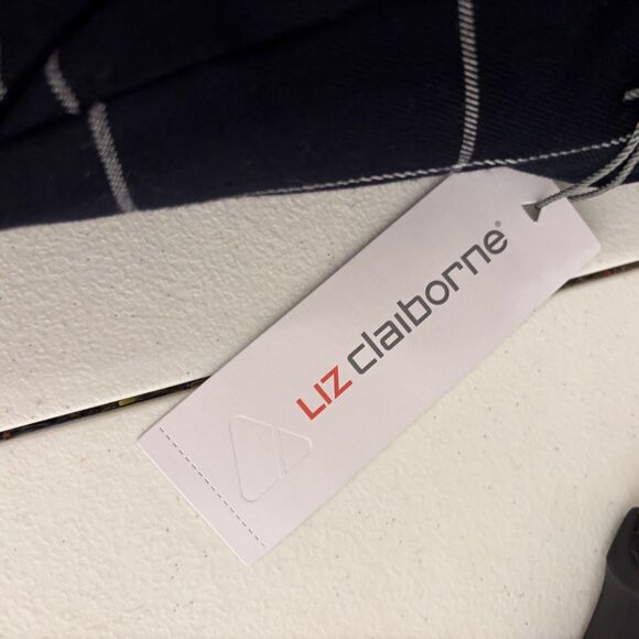 Liz Claiborne Pants Women's 22W Navy Blue Erin Plaid Ankle Mid Rise NWT - Picture 7 of 12